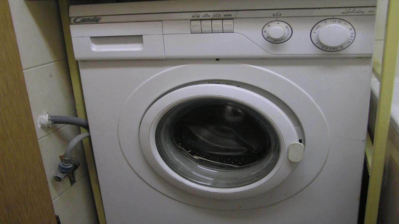 P4c Klimatyzacja Netflix Kawalerka Mala Halczyna 9-2 Centrum 5 Przystankow Parkowanie Bezplatne Apartment Krakau